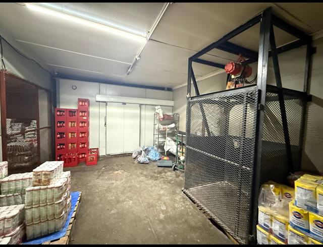 2,000M² BUSINESS FOR SALE IN HILLBROW